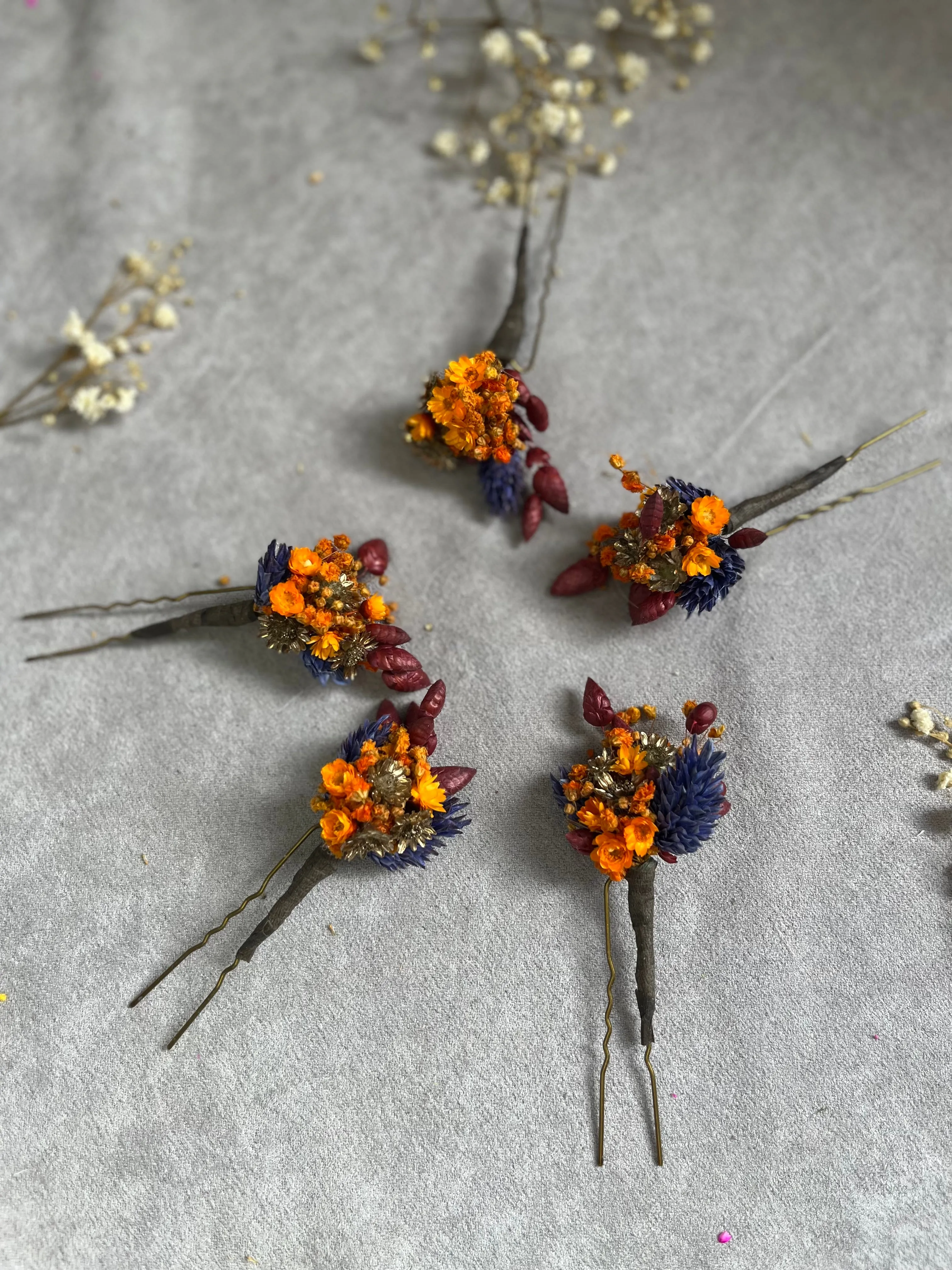 Autumn wedding hairpins