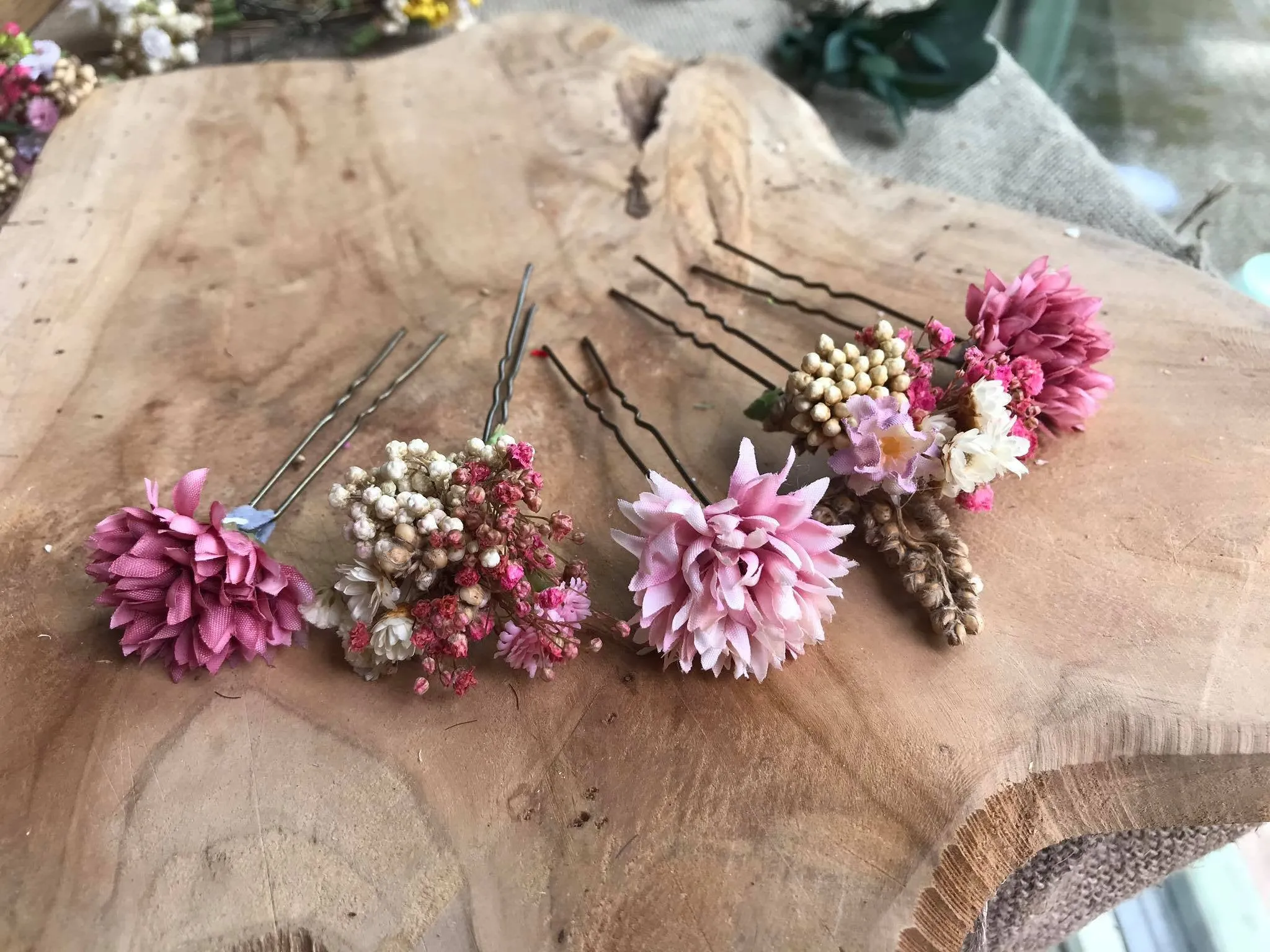 Colourful flower hairpins for wedding