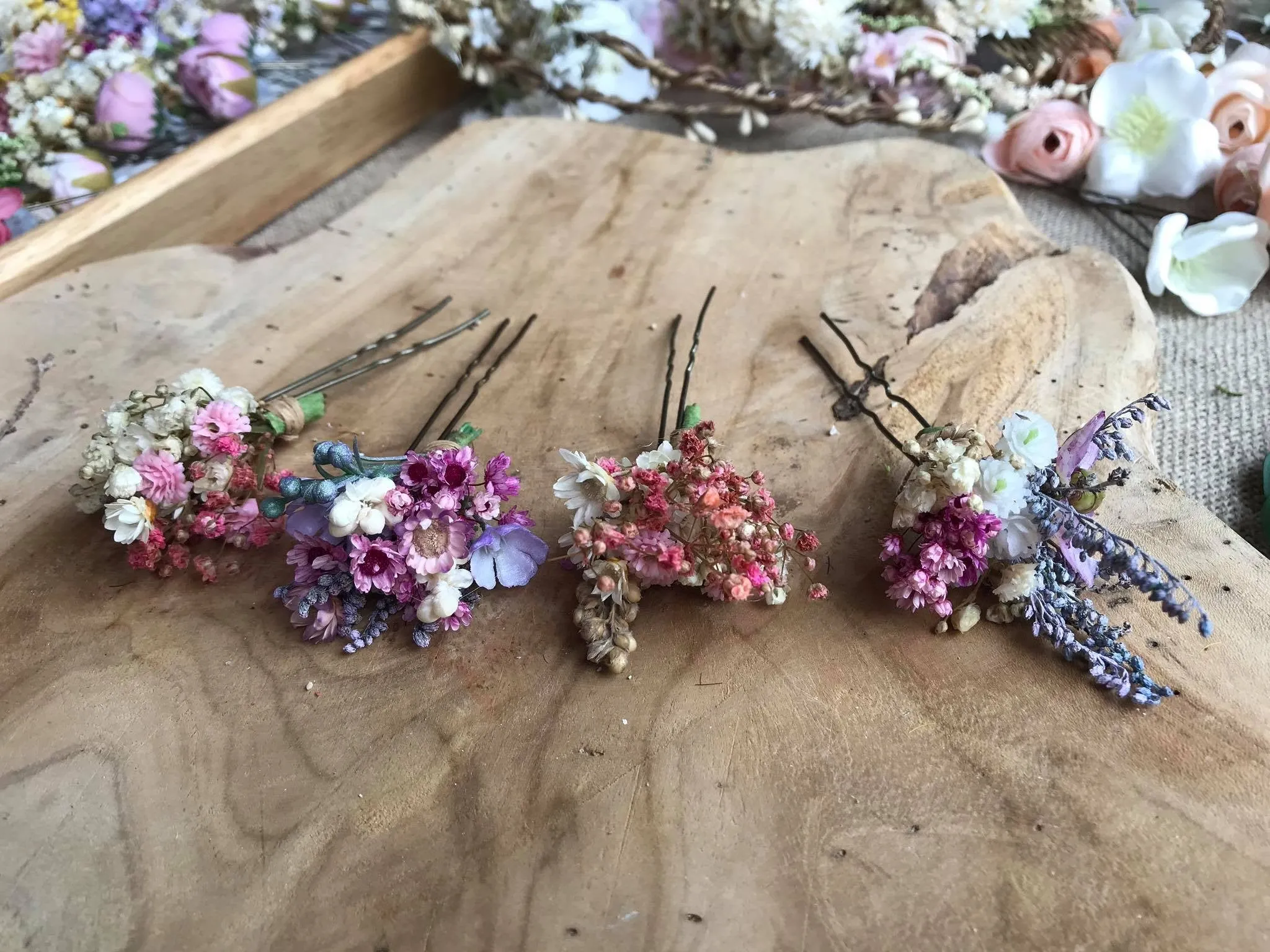 Colourful flower hairpins for wedding