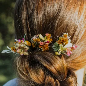 Meadow flower hairpins